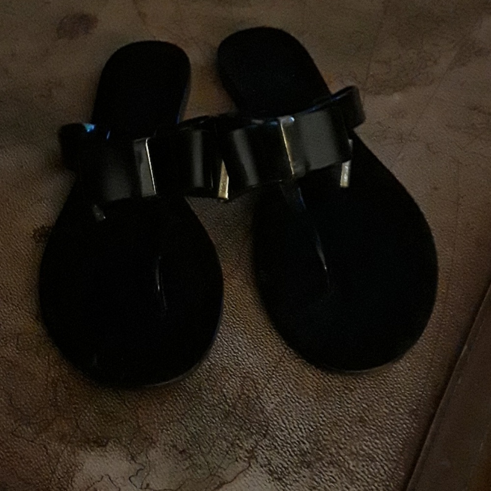 Michael Kors flip flops